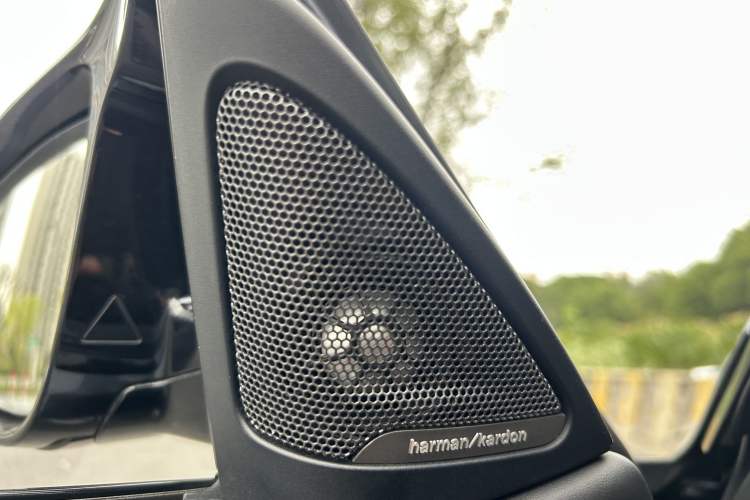 Used BMW M4 2014 M4 Convertible Coupé Interior 7