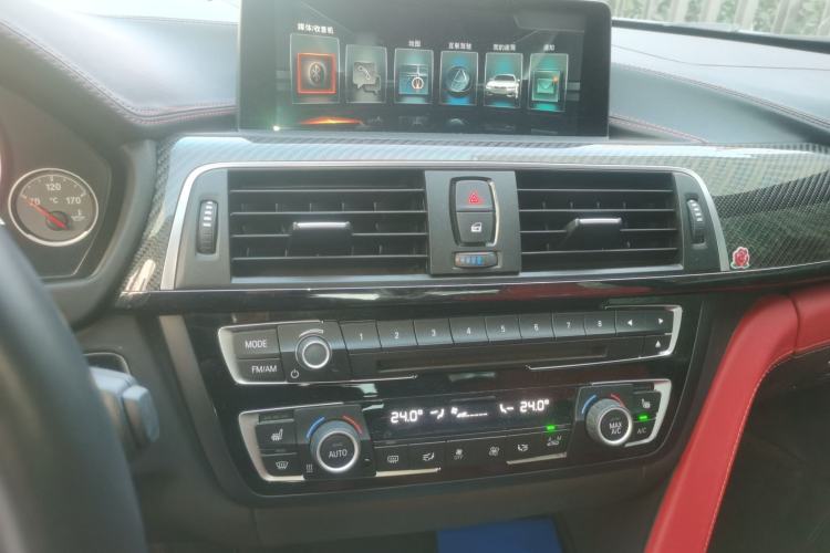 Used BMW M4 2014 M4 two-door coupe Audio And AC Panel