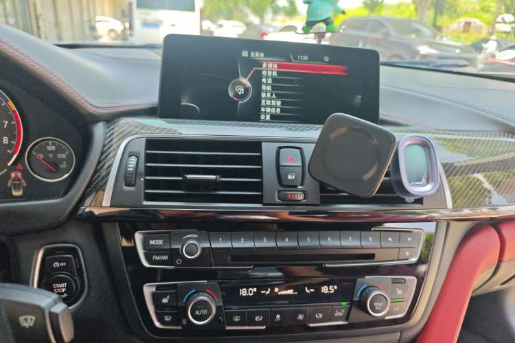 Used BMW M4 2014 M4 two-door coupe Audio And AC Panel