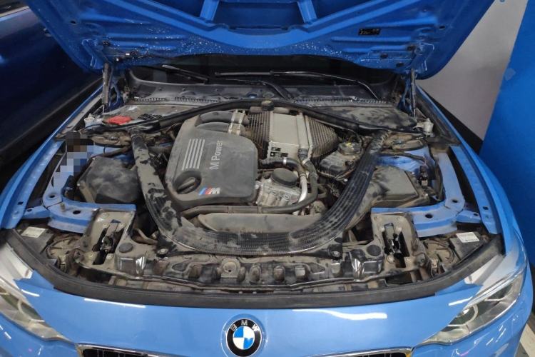 Used BMW M4 2014 M4 two-door coupe Engine Bay
