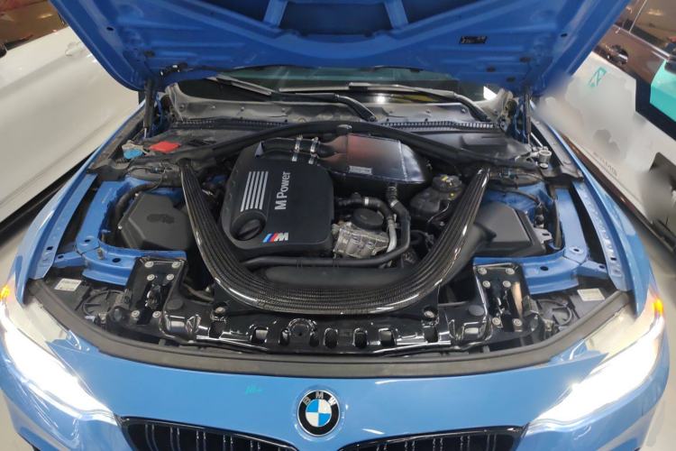 Used BMW M4 2014 M4 two-door coupe Engine Bay