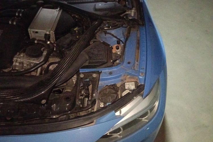 Used BMW M4 2014 M4 two-door coupe Engine Bay Left