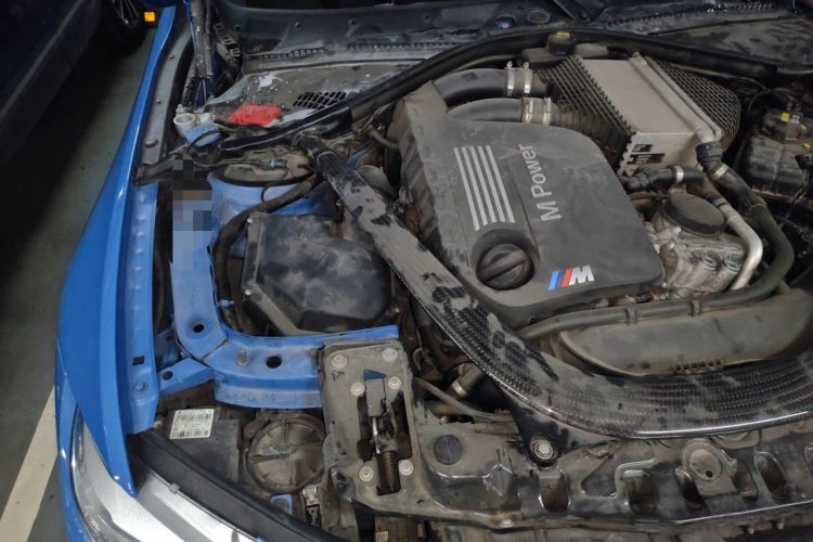 Used BMW M4 2014 M4 two-door coupe Engine Bay Right