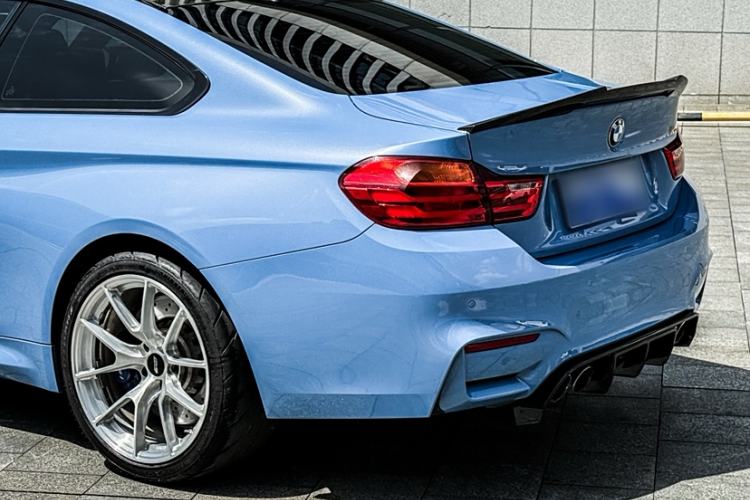 Used BMW M4 2014 M4 two-door coupe Exterior 2