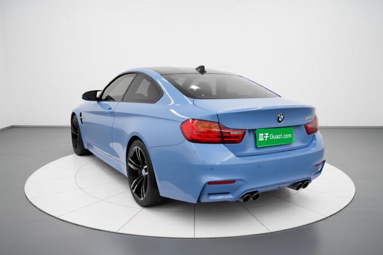 Used BMW M4 2014 M4 two-door coupe Exterior 3