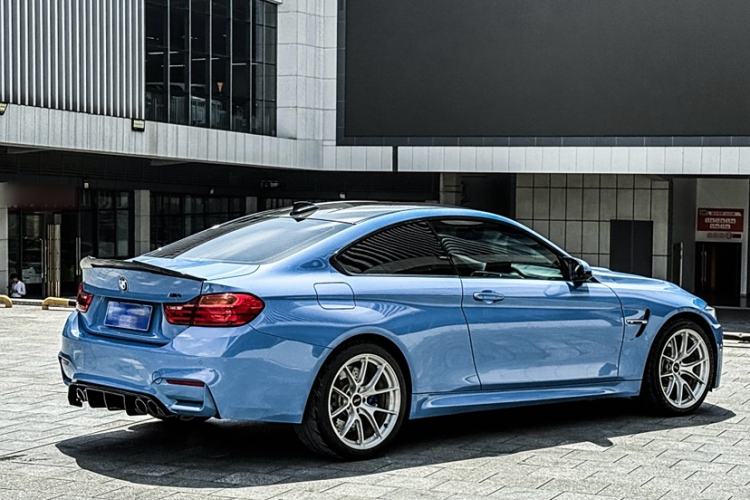 Used BMW M4 2014 M4 two-door coupe Exterior 9