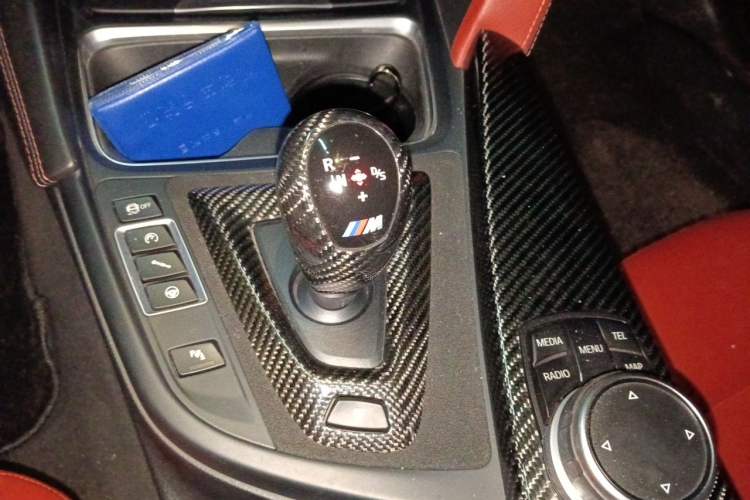 Used BMW M4 2014 M4 two-door coupe Gear Lever