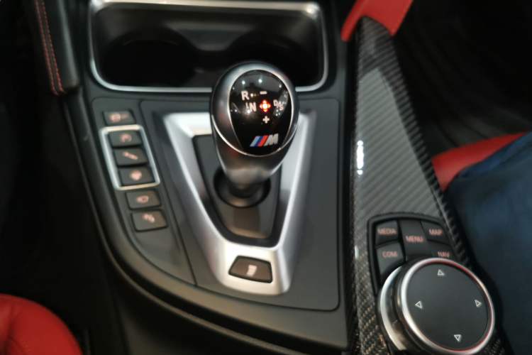 Used BMW M4 2014 M4 two-door coupe Gear Lever