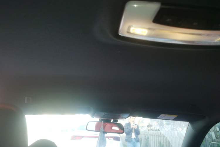Used BMW M4 2014 M4 two-door coupe Headliner