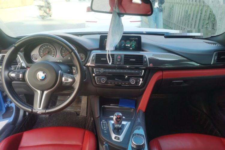 Used BMW M4 2014 M4 two-door coupe Interior 2