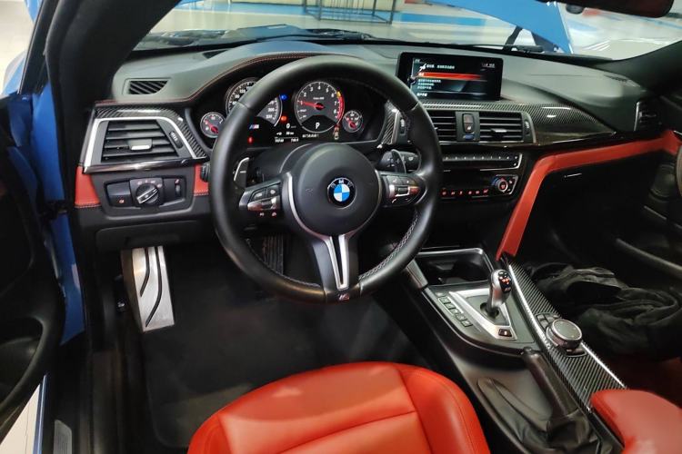 Used BMW M4 2014 M4 two-door coupe Interior 2