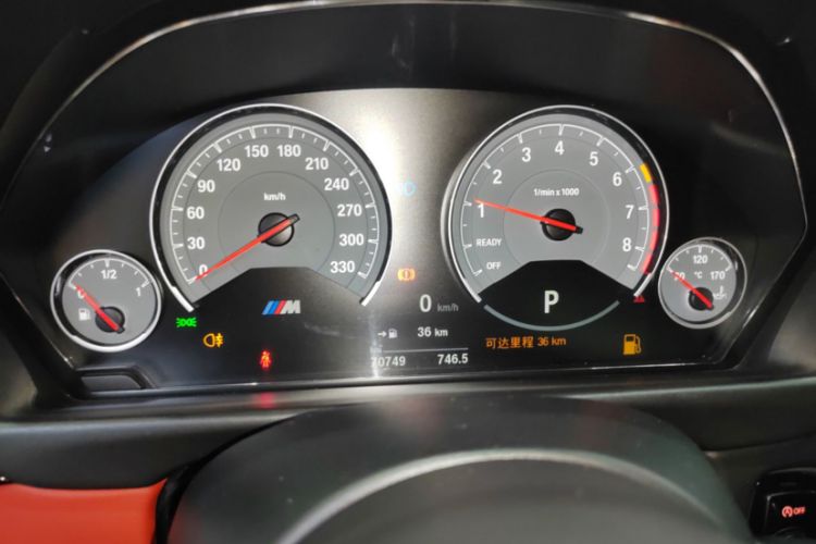 Used BMW M4 2014 M4 two-door coupe Odometer Close Up