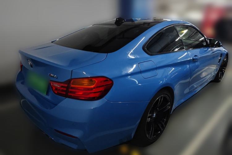 Used BMW M4 2014 M4 two-door coupe Rear Right 45 Deg