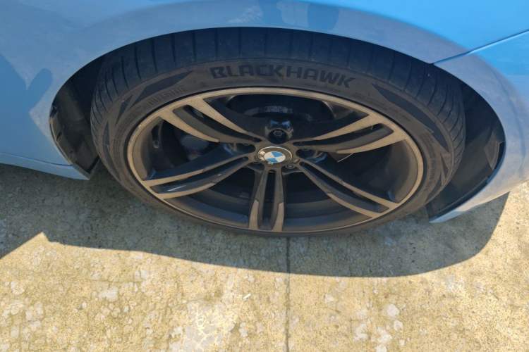 Used BMW M4 2014 M4 two-door coupe Right Front Wheel Hub