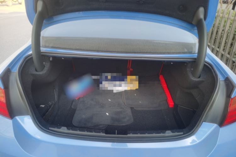 Used BMW M4 2014 M4 two-door coupe Trunk