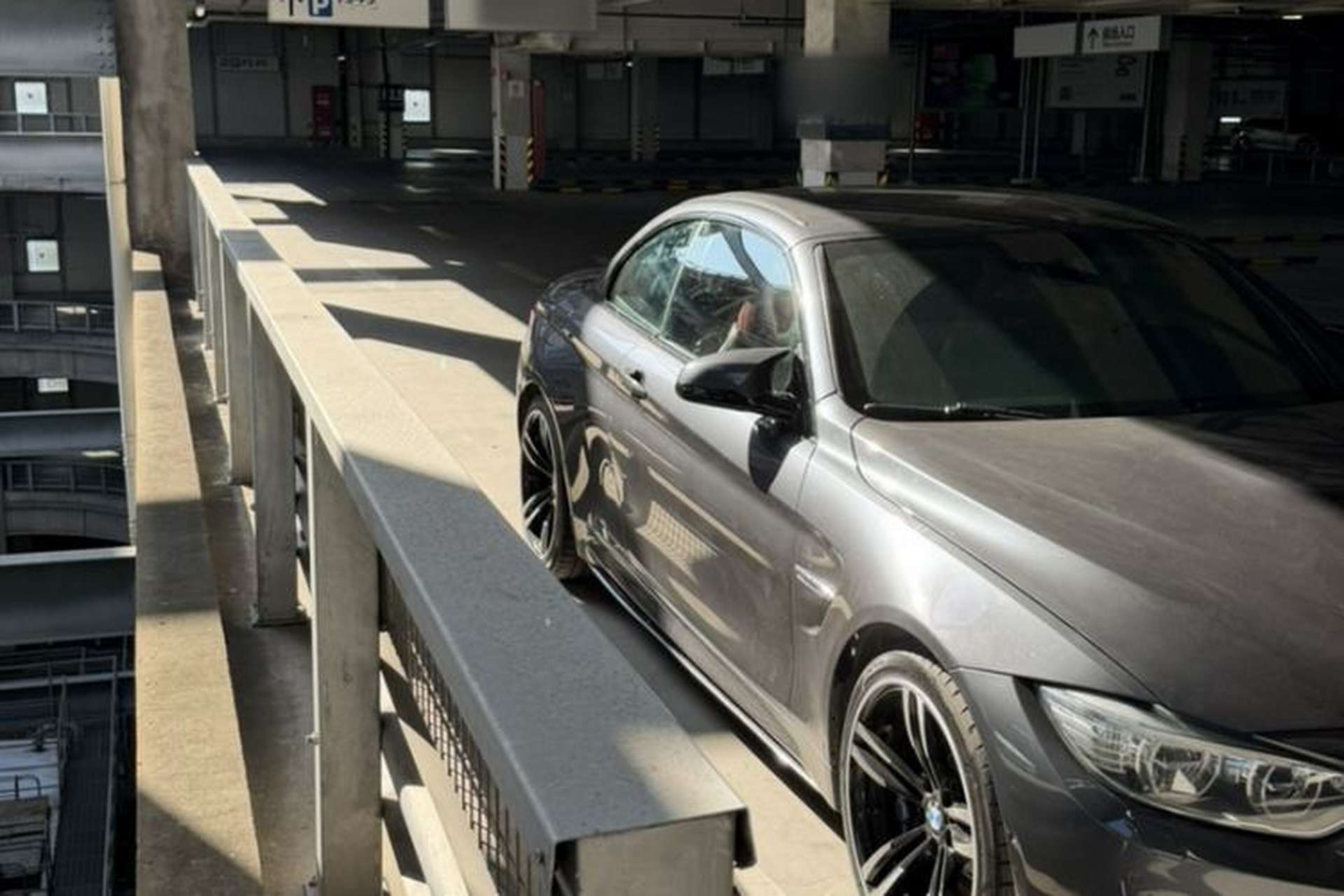 Used BMW M4 2014 M4 Convertible Coupé Exterior 5