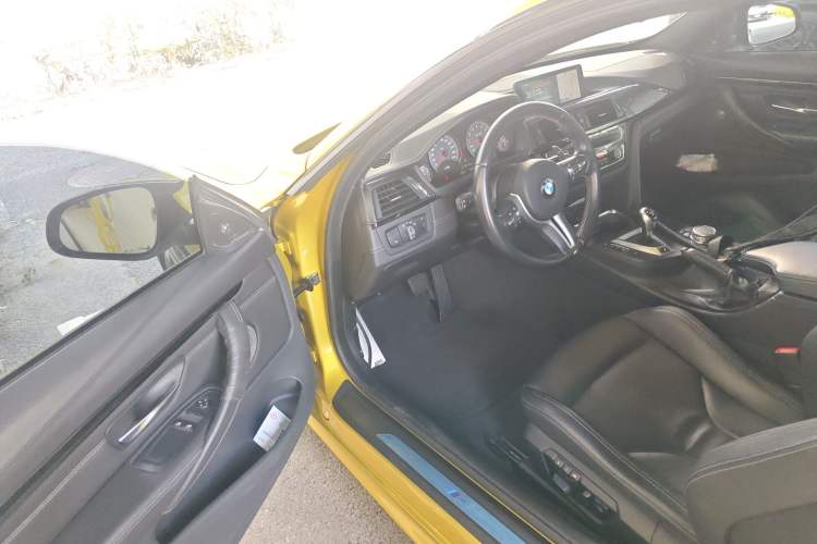 Used BMW M4 2014 M4 two-door coupe Driver Seat