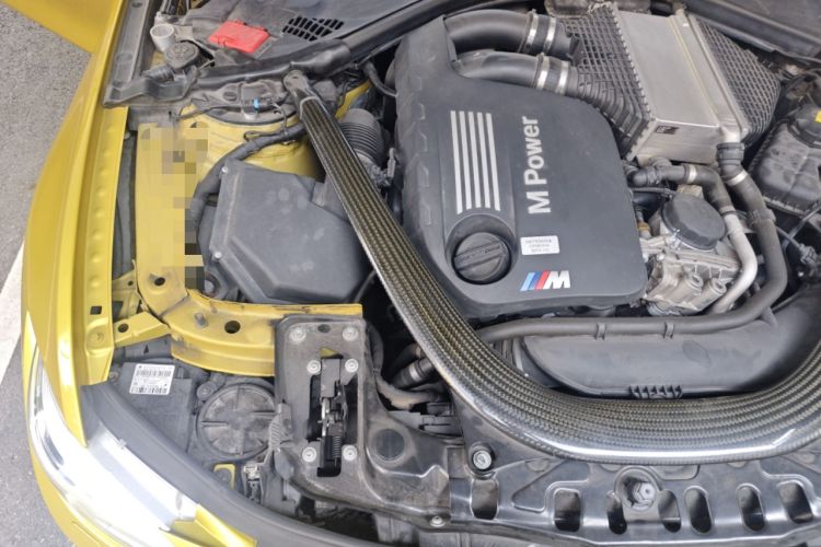 Used BMW M4 2014 M4 two-door coupe Engine Bay Right