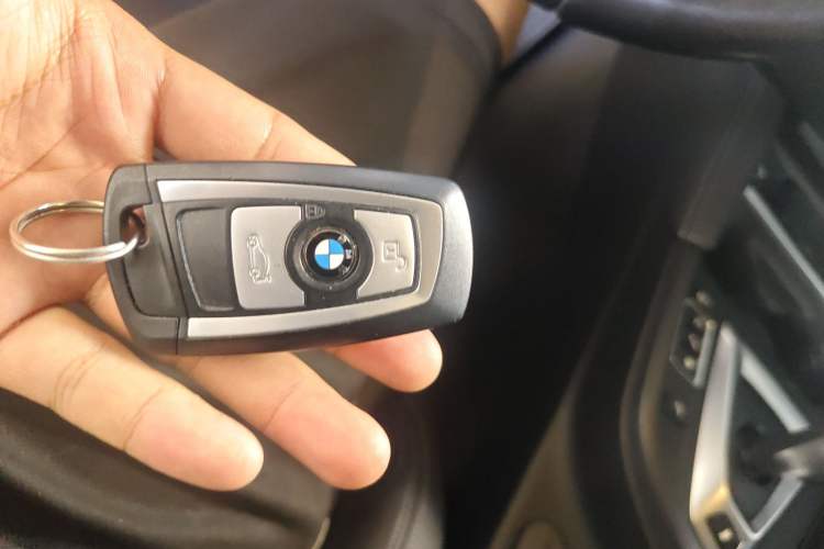 Used BMW M4 2014 M4 two-door coupe Vehicle Key