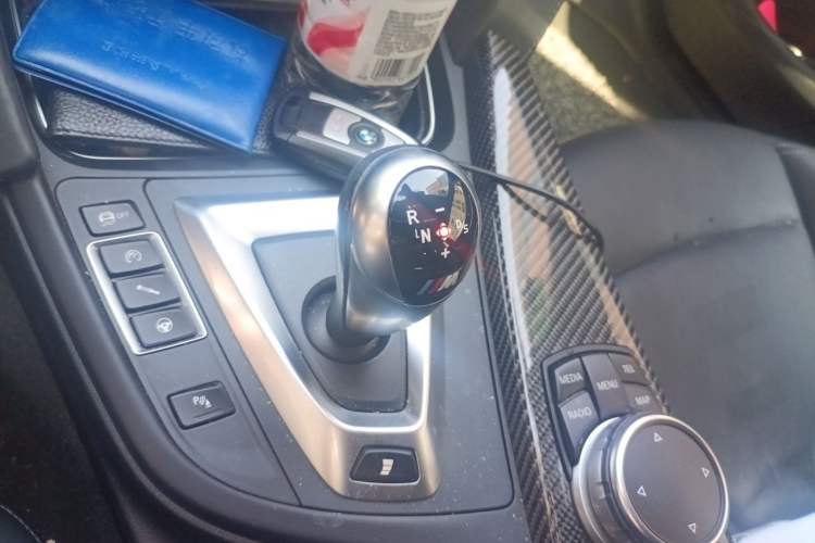 Used BMW M4 2014 M4 two-door coupe Gear Lever
