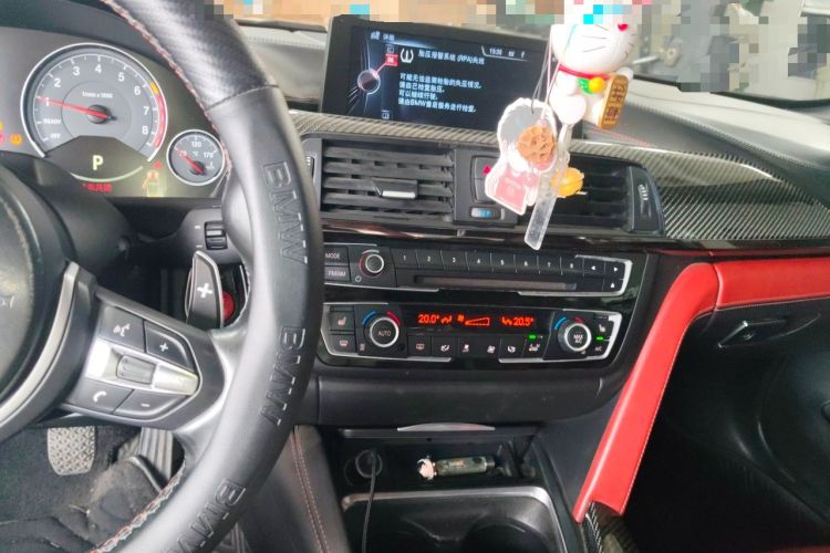 Used BMW M4 2014 M4 Convertible Coupé Audio And AC Panel
