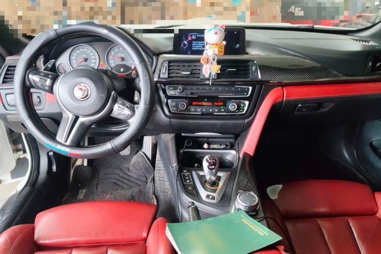 Used BMW M4 2014 M4 Convertible Coupé Center Console