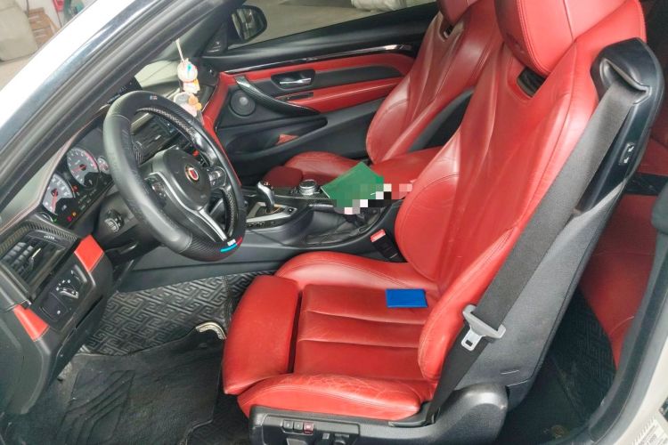 Used BMW M4 2014 M4 Convertible Coupé Left Front Seat