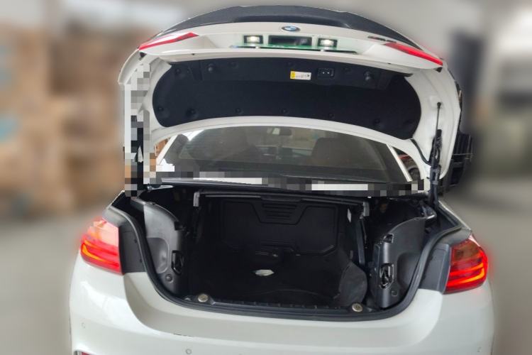 Used BMW M4 2014 M4 Convertible Coupé Trunk