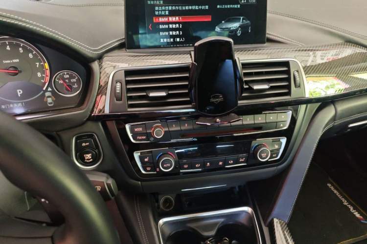 Used BMW M4 2014 M4 two-door coupe Audio And AC Panel