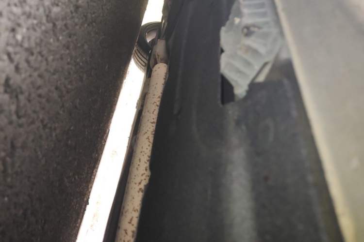 Used BMW M4 2014 M4 two-door coupe Chassis Front Right