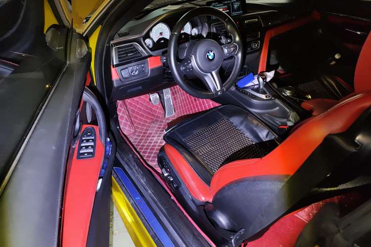 Used BMW M4 2014 M4 Convertible Coupé Driver Seat