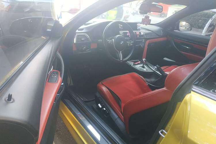 Used BMW M4 2014 M4 two-door coupe Driver Seat