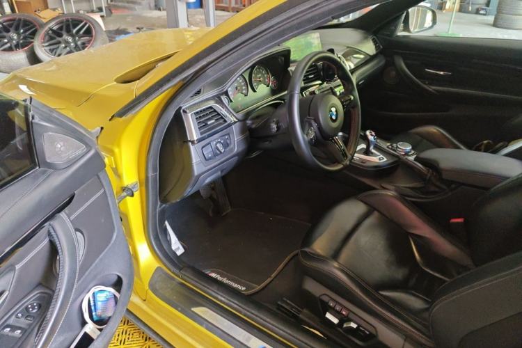 Used BMW M4 2014 M4 two-door coupe Driver Seat