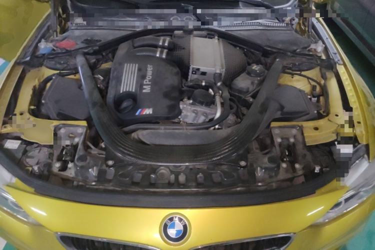 Used BMW M4 2014 M4 two-door coupe Engine Bay