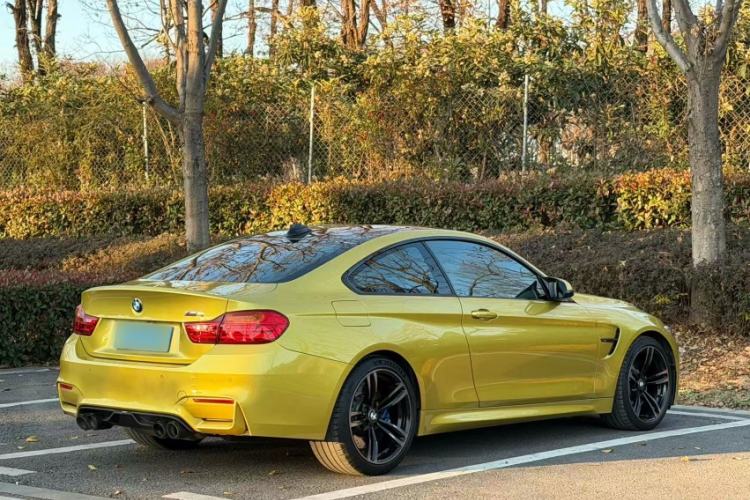 Used BMW M4 2014 M4 two-door coupe Exterior 1