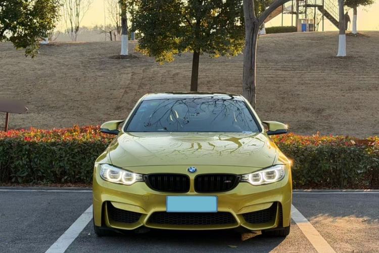 Used BMW M4 2014 M4 two-door coupe Exterior 2
