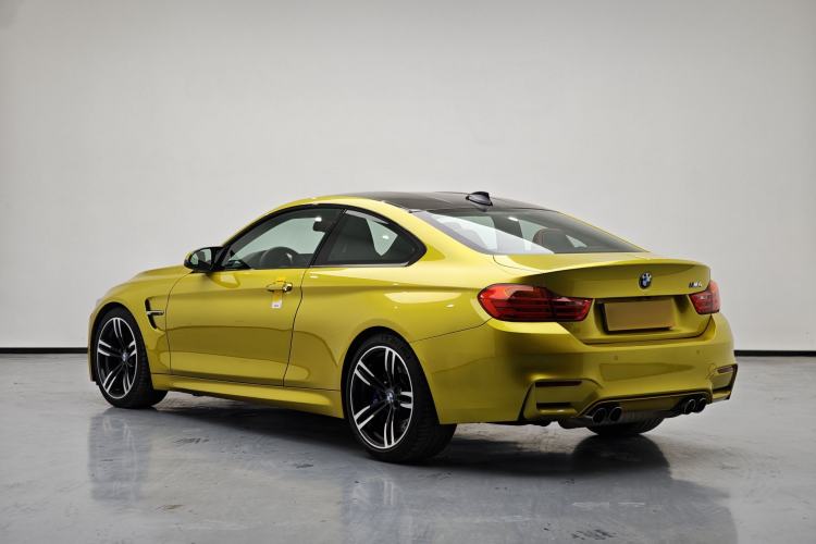Used BMW M4 2014 M4 two-door coupe Exterior 4