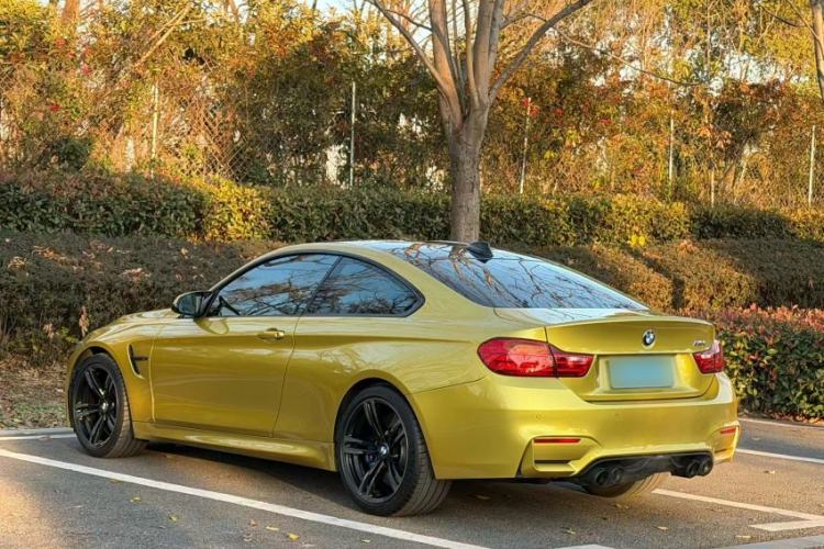 Used BMW M4 2014 M4 two-door coupe Exterior 5