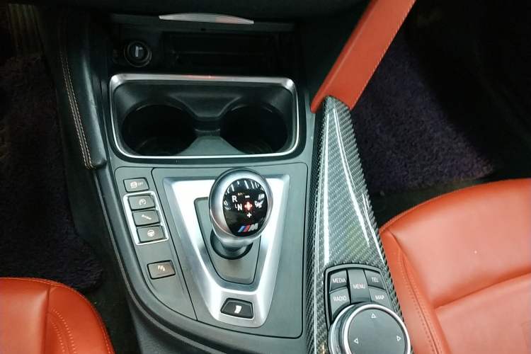 Used BMW M4 2014 M4 two-door coupe Gear Lever