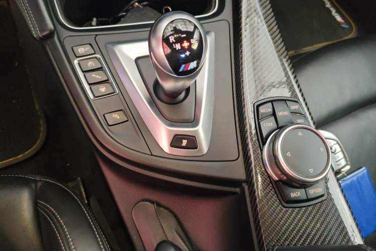 Used BMW M4 2014 M4 two-door coupe Gear Lever