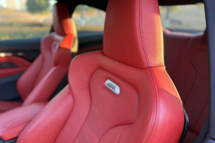 Used BMW M4 2014 M4 two-door coupe Interior 5