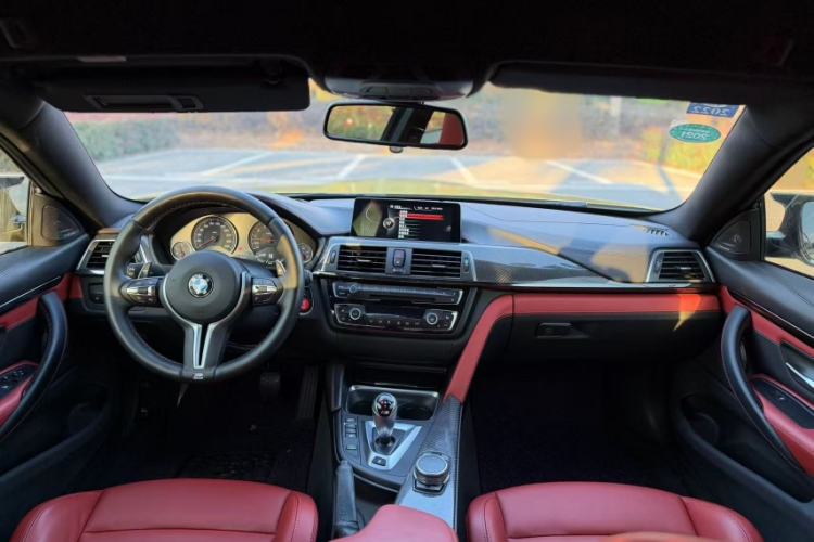 Used BMW M4 2014 M4 two-door coupe Interior 6