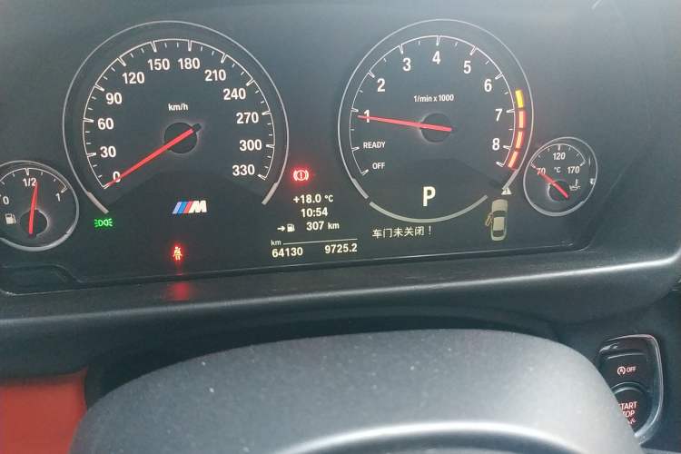Used BMW M4 2014 M4 two-door coupe Odometer Close Up
