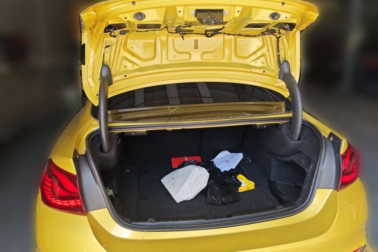 Used BMW M4 2014 M4 two-door coupe Trunk