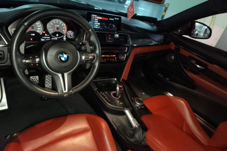 Used BMW M4 2016 M4 Coupe Racing Edition Limited Release Center Console