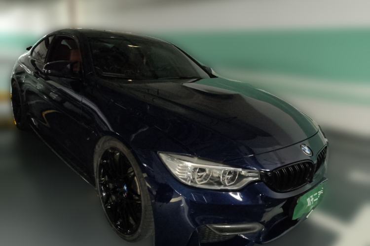 Used BMW M4 2016 M4 Coupe Racing Edition Limited Release Front Right 45 Deg