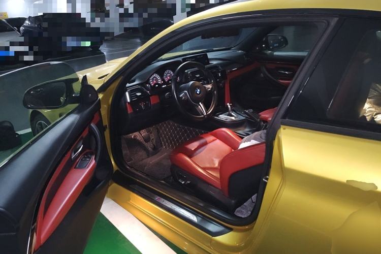 Used BMW M4 2016 M4 Coupe Racing Edition Limited Release Driver Seat