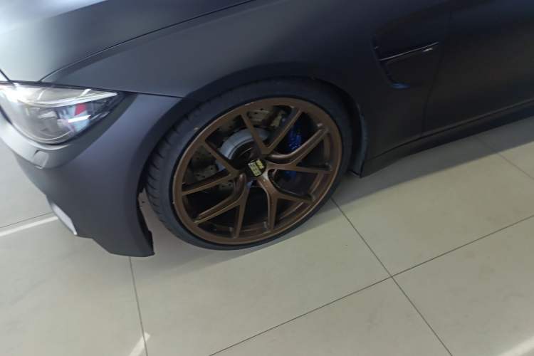 Used BMW M4 2017 M4 Coupe Left Front Wheel Hub