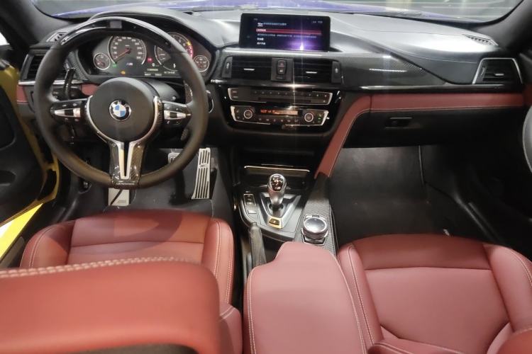 Used BMW M4 2017 M4 Coupe Center Console