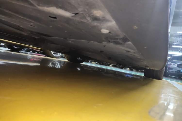 Used BMW M4 2017 M4 Coupe Chassis Rear Right